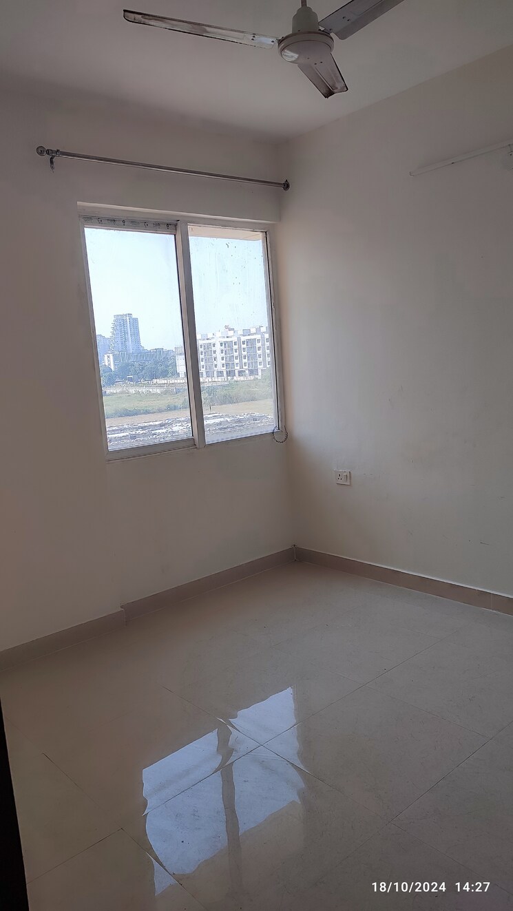 Room, signature-orchard-avenue-2 2 Bedroom 674 Sq.Ft. Apartment In Sector 93 Gurgaon 8119442