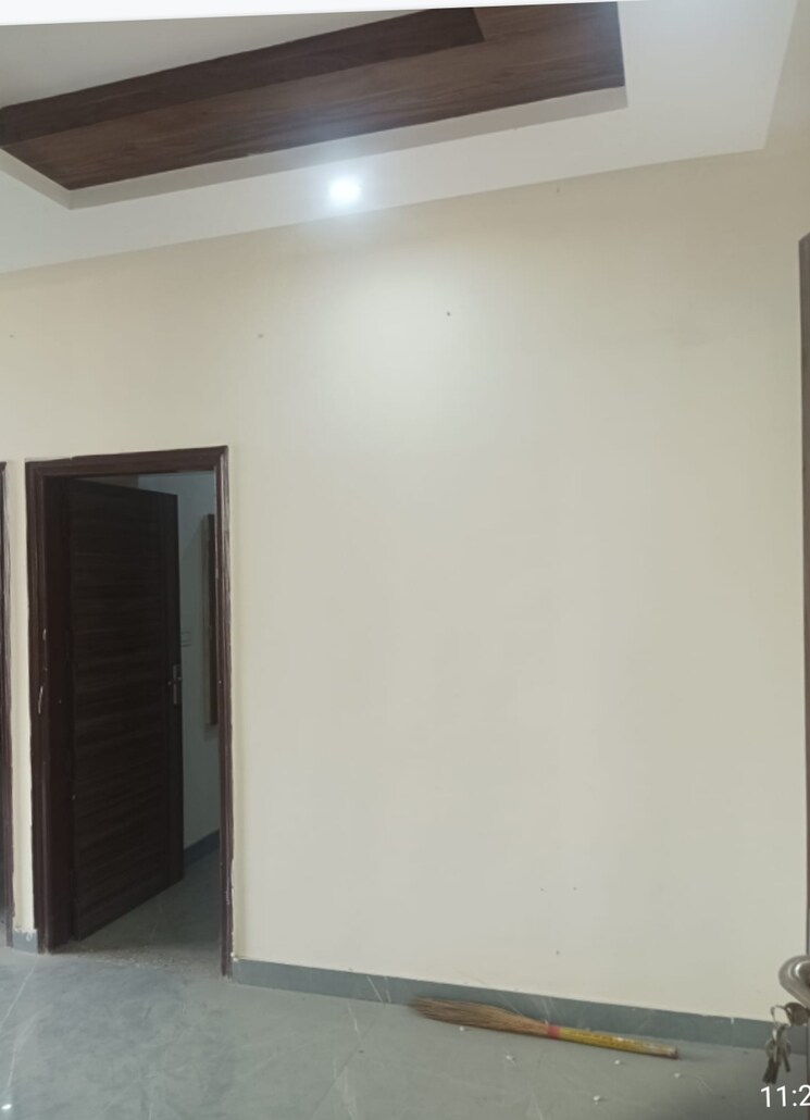 Room, ambala highway 3 Bedroom 900 Sq.Ft. Builder Floor In Ambala Highway Zirakpur 8119431