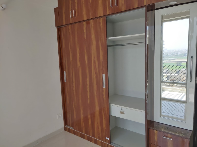 1 RkApartment For Sale in Emaar Gurgaon Greens