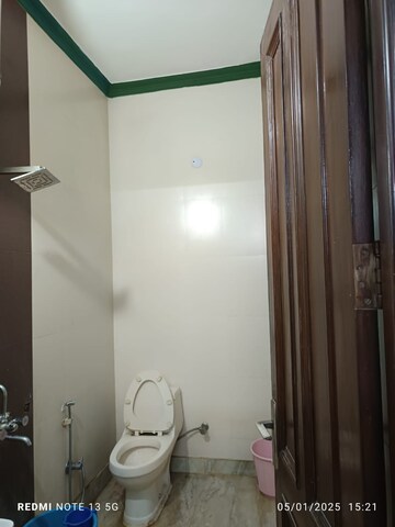 Bathroom in 2 BHK Builder Floor at Ardee City, Sector 52 – for Rent
