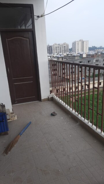 Balcony in 3 BHK Builder Floor at Vip Road – for Rent