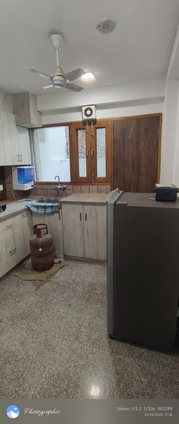 Kitchen in 1 BHK Builder Floor at Sector 23 – for Rent