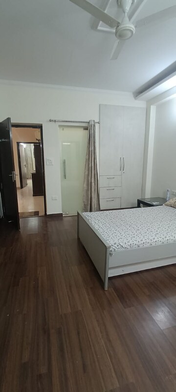 Bedroom in 3 BHK Builder Floor at Sector 105 – for Rent