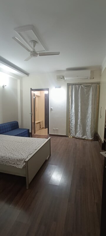 Bedroom in 3 BHK Builder Floor at Sector 105 – for Rent