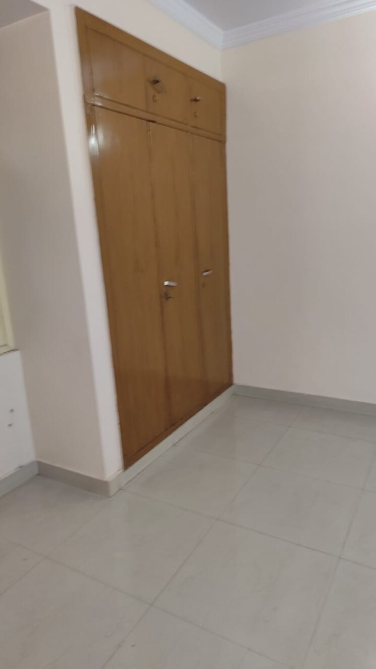 Room, new ashok nagar 2.5 Bedroom 700 Sq.Ft. Builder Floor In New Ashok Nagar Delhi 8119514