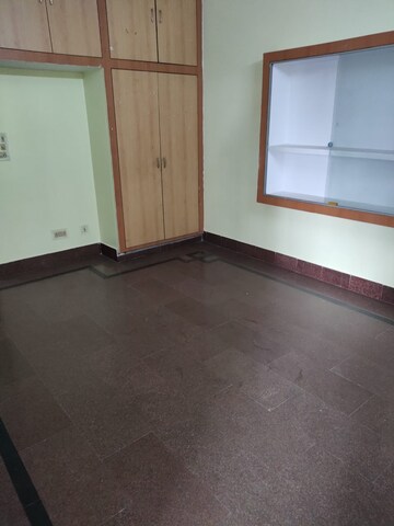 Room in 3 BHK Builder Floor at Indira Nagar – for Rent