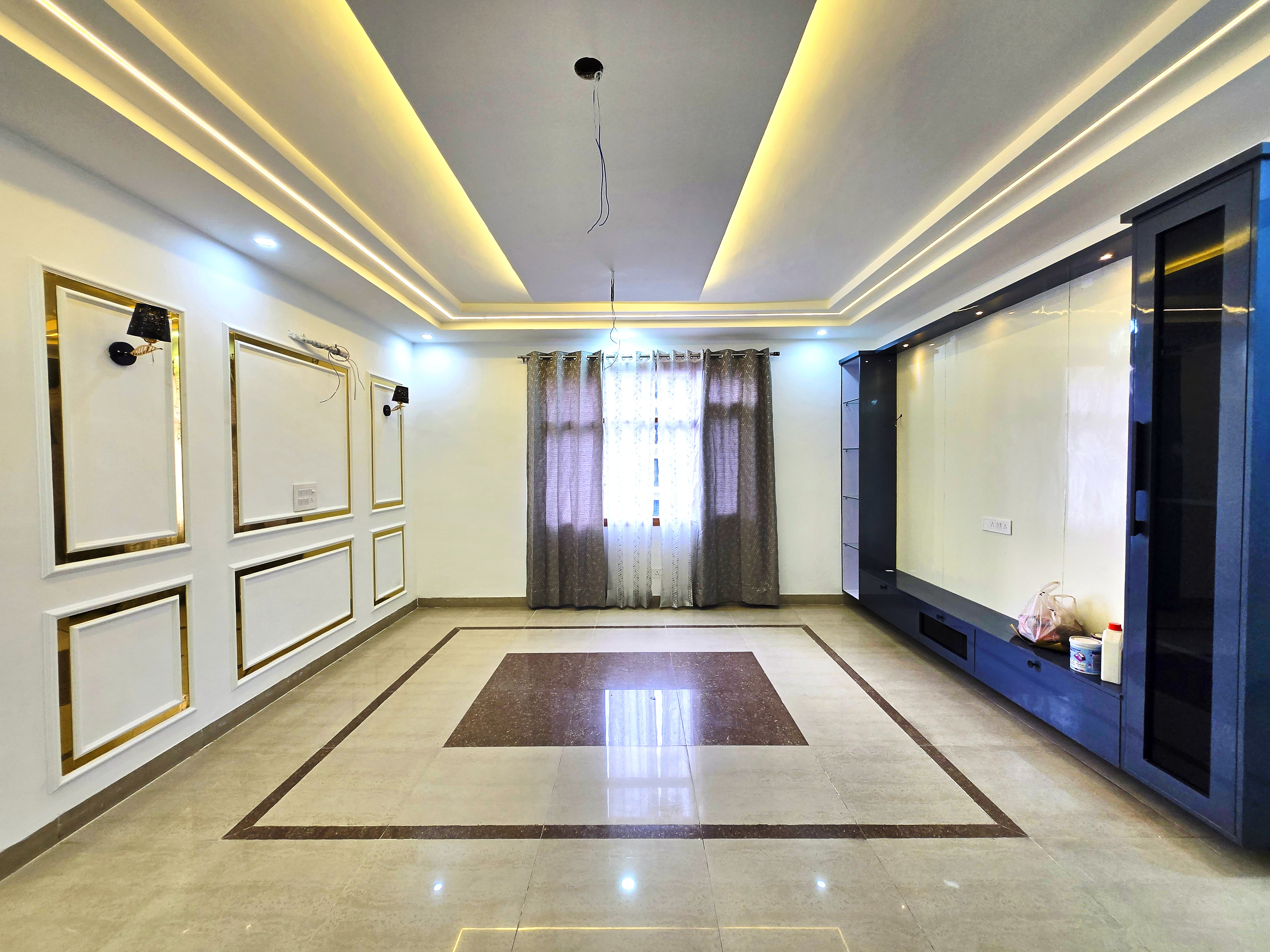 3.5 BHK + Servant Room Apartment For Sale in Big Garden Spacious 3 Bhk