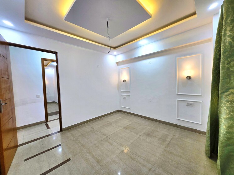 Room, sector 20 3.5 Bedroom 2155 Sq.Ft. Apartment In Sector 20 Panchkula 8119543