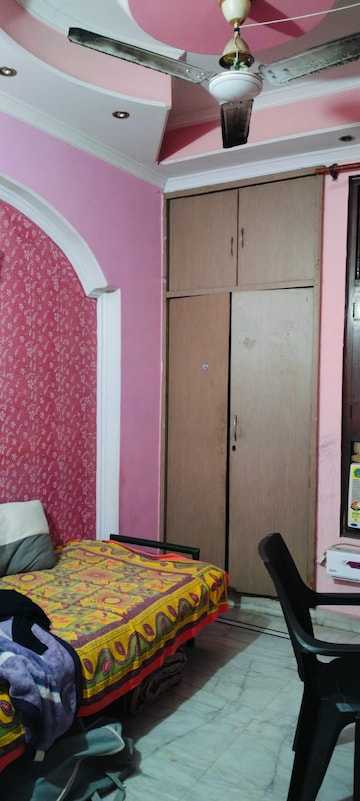 1 BHK Builder Floor For Rent in Anand Vihar Ghaziabad  8119619