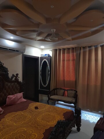 Living Room in 3 BHK Builder Floor at SS The Lilac, Sector 49 – for Rent