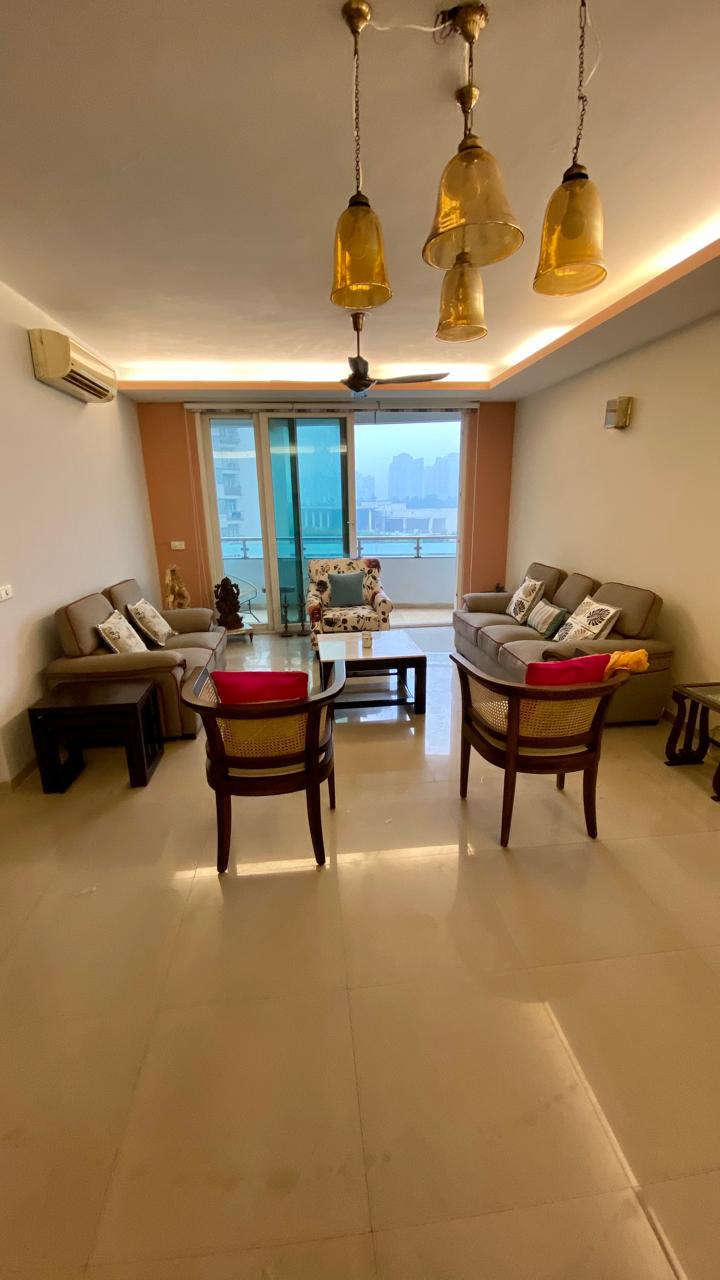 3.5 BHK + Servant Room Apartment For Sale in Omaxe Twin Towers