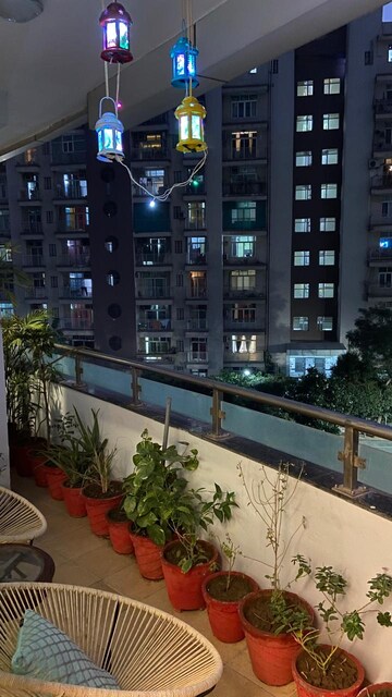3.5 BHK Apartment – Exterior View View at Omaxe Twin Towers, Sector 50 - for Sale