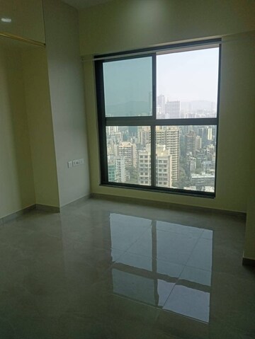 Room in 2 BHK Apartment at Rajesh Raj Infinia, Malad West – for Rent