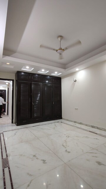 Room in 3 BHK Independent House at RWA Apartments Sector 39, Sector 39 – for Rent