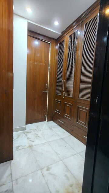 Bathroom in 3 BHK Independent House at RWA Apartments Sector 39, Sector 39 – for Rent