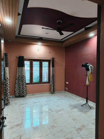 Room in 2 BHK Builder Floor at Indira Nagar – for Rent