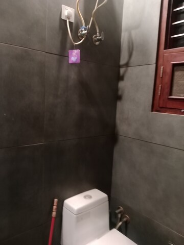 Attached Bathroom in 1.5 BHK Builder Floor at Ansals Sushant City – for Rent