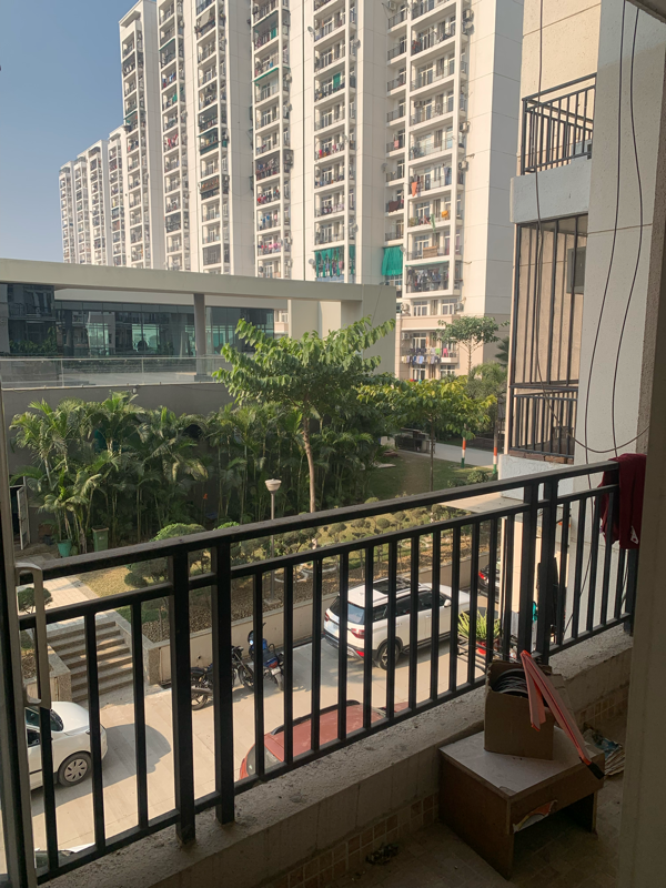 3 BHK 1575 Sq.Ft. Apartment in Omaxe R2