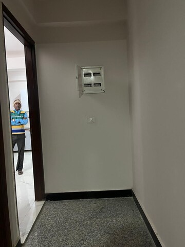 Room in 2 BHK Builder Floor at Neb Sarai – for Rent