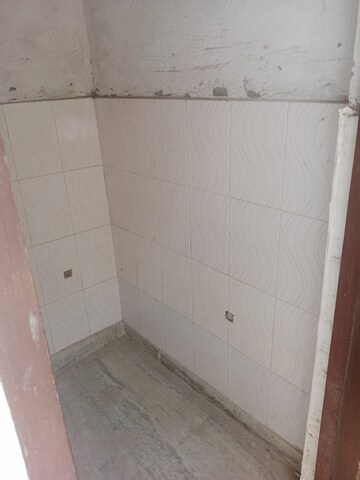 Bathroom in 2 BHK Builder Floor at Sector 25 – for Rent