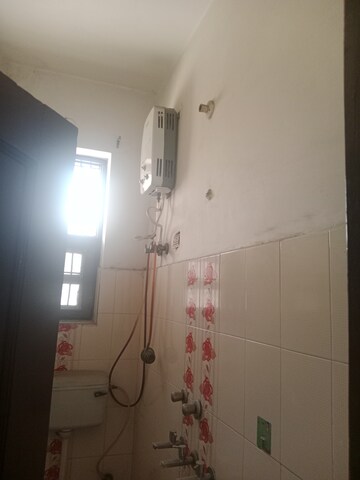 Bathroom in 2 BHK Builder Floor at Sector 25 – for Rent