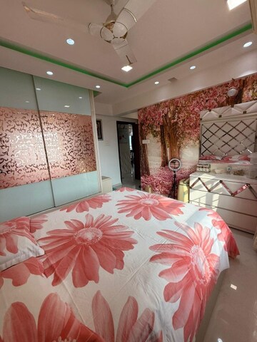 Bedroom in 2 BHK Apartment at Shivam CHS Andheri , Andheri West – for Rent