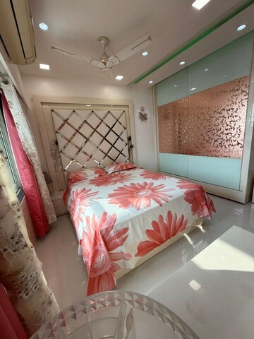 Bedroom in 2 BHK Apartment at Shivam CHS Andheri , Andheri West – for Rent