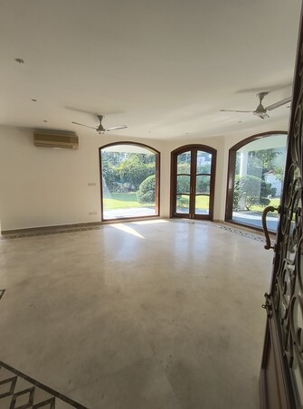 5 BHK Villa For Rent in Sainik Farm Delhi  8119849