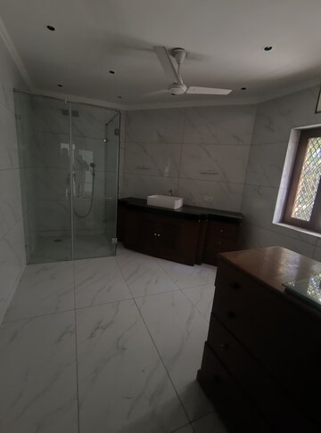 Bathroom in 5 BHK Villa at Sainik Farm – for Rent