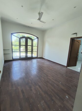 5 BHK Villa For Rent in Sainik Farm Delhi  8119849