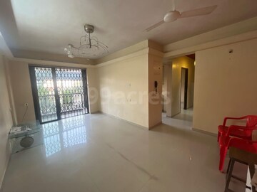 Room in 2 BHK Apartment at Vasant Marvel Crown CHS, Kandivali East – for Sale