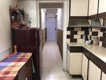 Master Bedroom in 1 BHK Apartment at Skylark Apartment Lokhandwala Complex, Lokhandwala Complex Andheri – for Rent