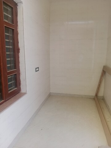 Building Lobby in 2 BHK Builder Floor at Sector 25 – for Rent