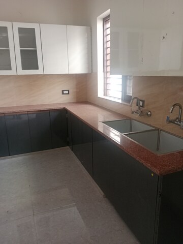 Kitchen in 2 BHK Builder Floor at Sector 25 – for Rent