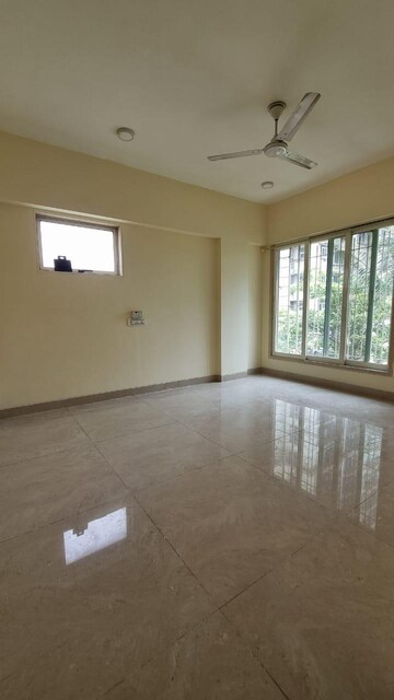 Bedroom in 3 BHK Apartment at Chembur – for Rent
