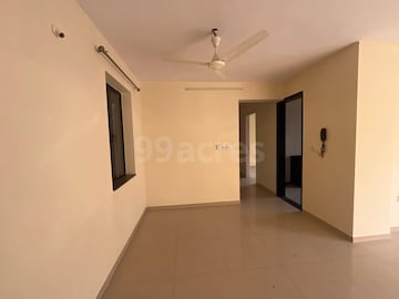 Room in 3 BHK Apartment at Sheth Vasant Pride, Kandivali East – for Sale