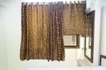 Bedroom in 1 BHK Apartment at Chembur – for Sale