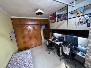 Team Area in 3 BHK Apartment at Vasant Smruti Apartment, Kandivali East – for Rent
