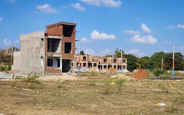 Plot For Sale in Sikandrabad