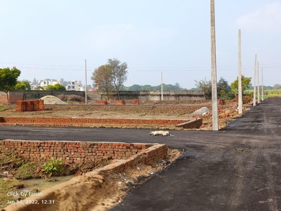 Plot For Sale in Dawar Railway Station Cha