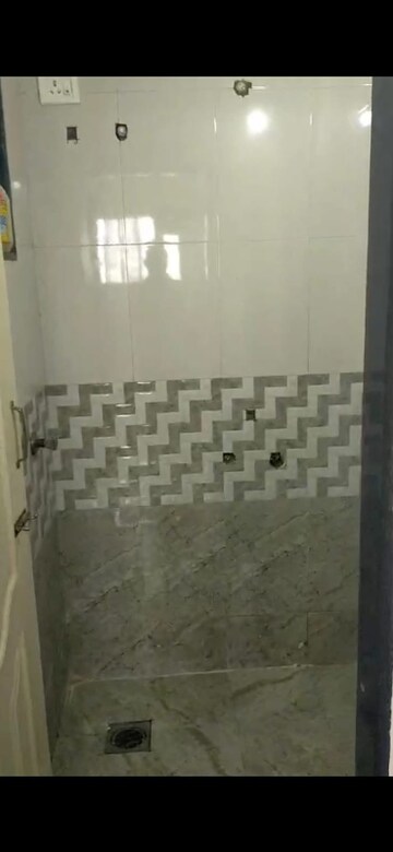 Bathroom in 1 BHK Apartment at Goregaon West – for Rent