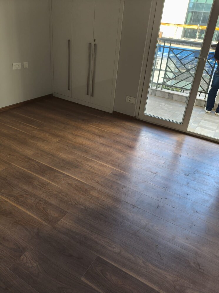 Room, central-park-flower-valley-aqua-front-towers 3 Bedroom 2134 Sq.Ft. Apartment In Sohna Sector 33 Gurgaon 8120041