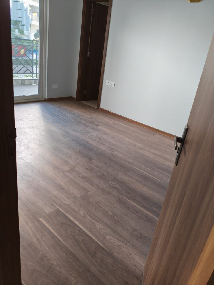 Room, central-park-flower-valley-aqua-front-towers 3 Bedroom 2134 Sq.Ft. Apartment In Sohna Sector 33 Gurgaon 8120041