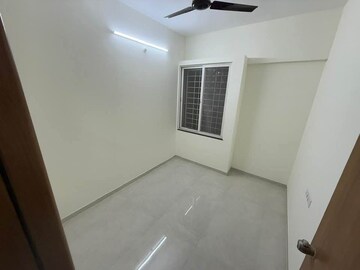 Room in 2 BHK Apartment at Dhanori – for Rent