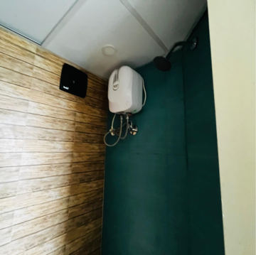Furnished Amenities in 1 BHK Apartment at Lodha Quality Home Tower 5, Saket Complex – for Rent