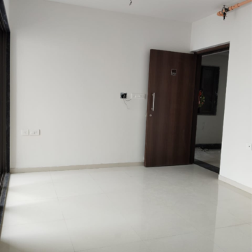 Room in 1 BHK Apartment at Runwal Eirene Phase 2, Majiwada – for Rent