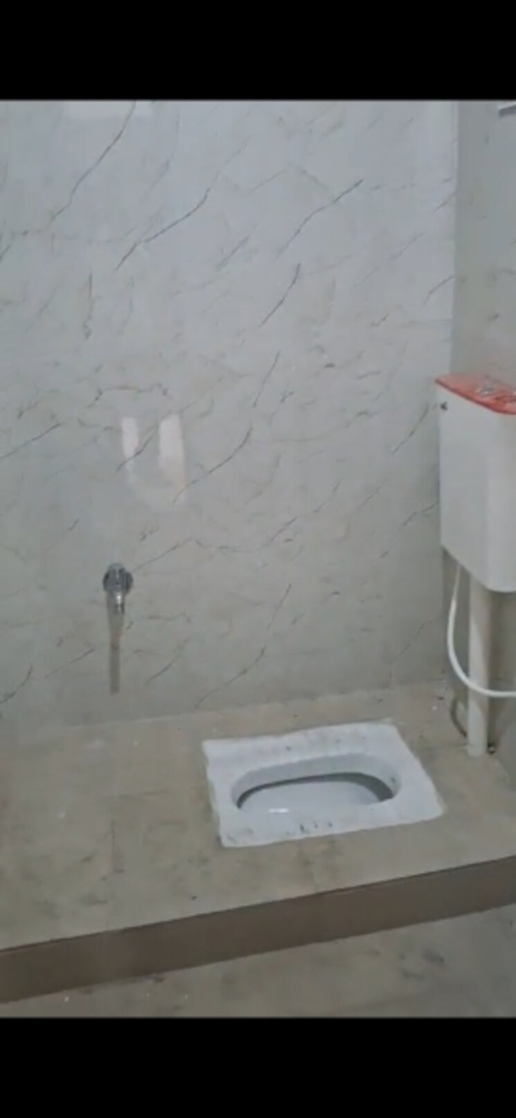 Bathroom, teacher colony 3 Bedroom 1000 Sq.Ft. Builder Floor In Teacher Colony Ghaziabad 8120098