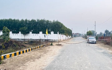 Plot For Sale in Sultanpur Road