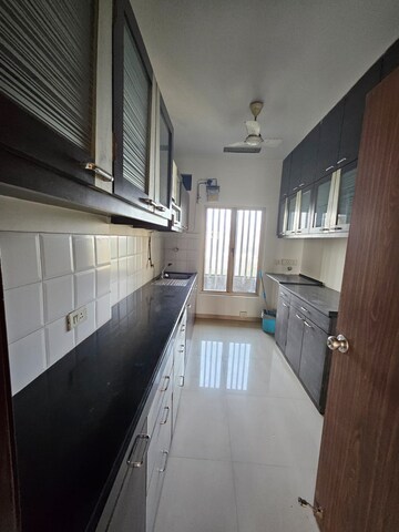 Kitchen in 5 BHK Apartment at Oberoi Realty Splendor, Jogeshwari East – for Rent