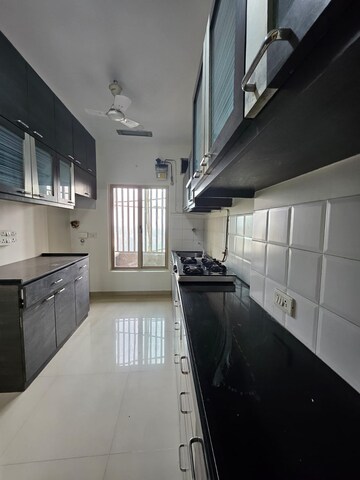 Kitchen in 5 BHK Apartment at Oberoi Realty Splendor, Jogeshwari East – for Rent